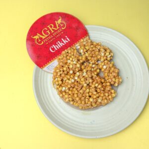 Chanadal Gol Chikki (200 gm / piece)